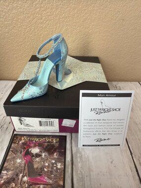Just The Right Shoe Raine 2006 Mon Amour Mini Shoe Figurine #26020 NEW